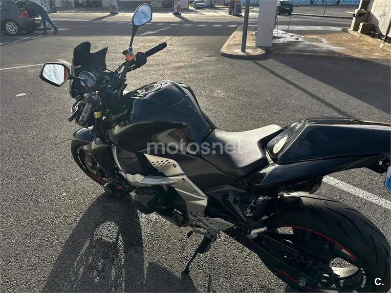 Kawasaki Z750 - Vista 6