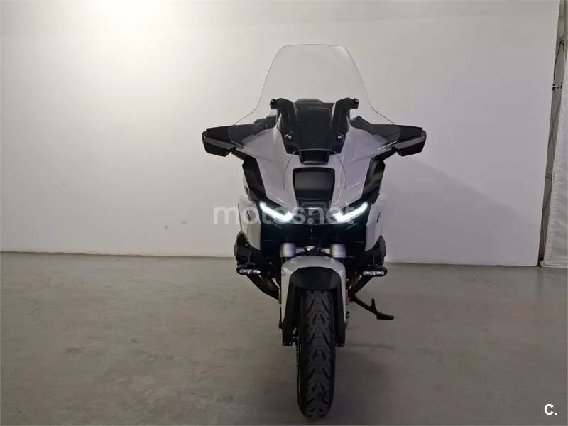BMW R 1300 RT - Vista 3