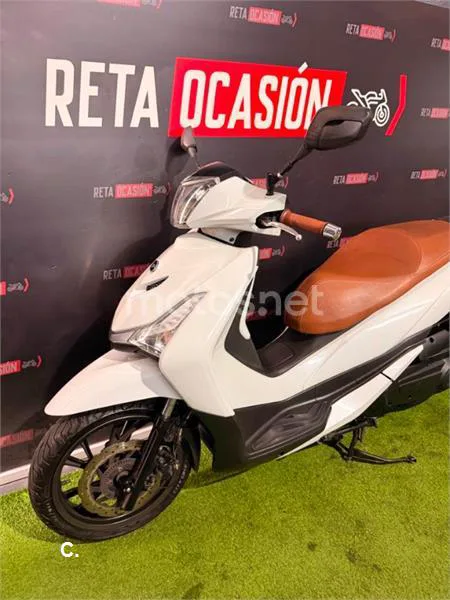 SYM HD 300 - Vista 3