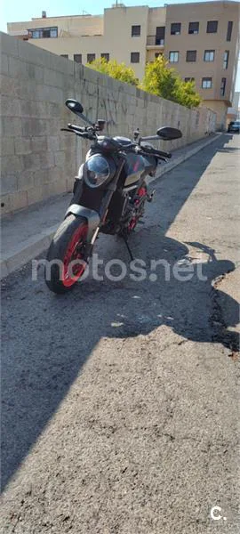 Ducati Monster - Vista 8