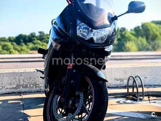 Kawasaki ER-6f - Vista 3