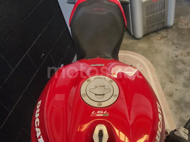 Ducati Monster 797 - Vista 6