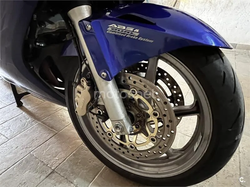 Honda VFR800F - Vista 7