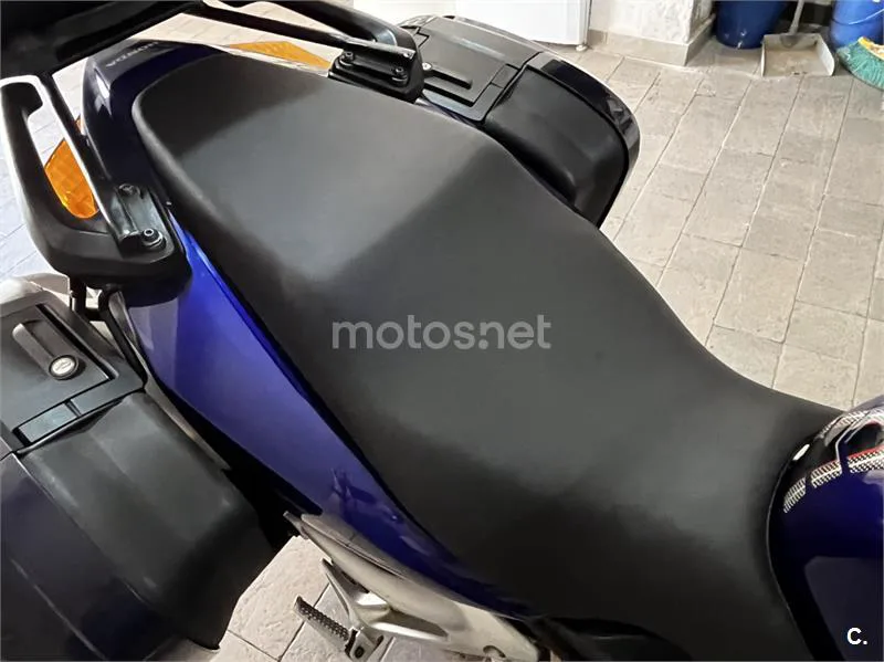 Honda VFR800F - Vista 8