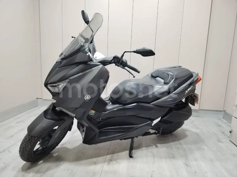 Yamaha XMAX 300 3600 € 2021 Alicante - 2