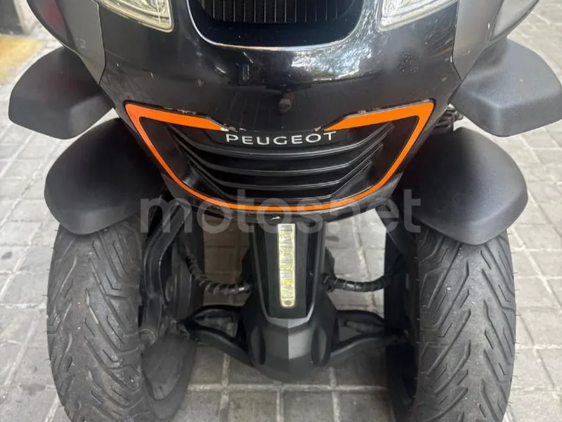 Peugeot Metropolis 400 - Vista 16