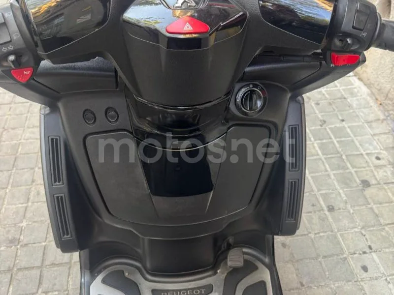 Peugeot Metropolis 400 - Vista 7