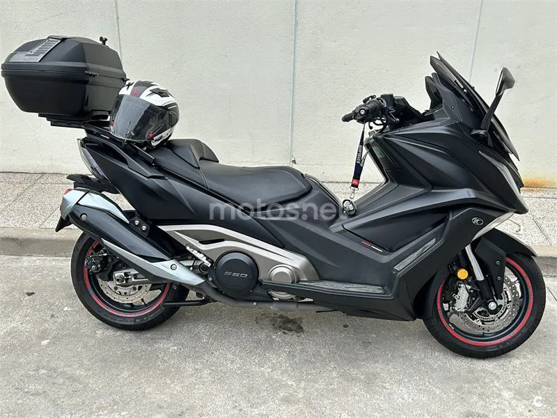 Kymco AK 550 - Vista 11