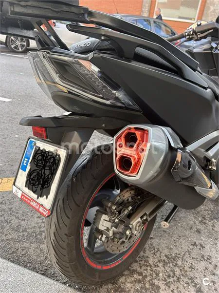 Kymco AK 550 - Vista 7