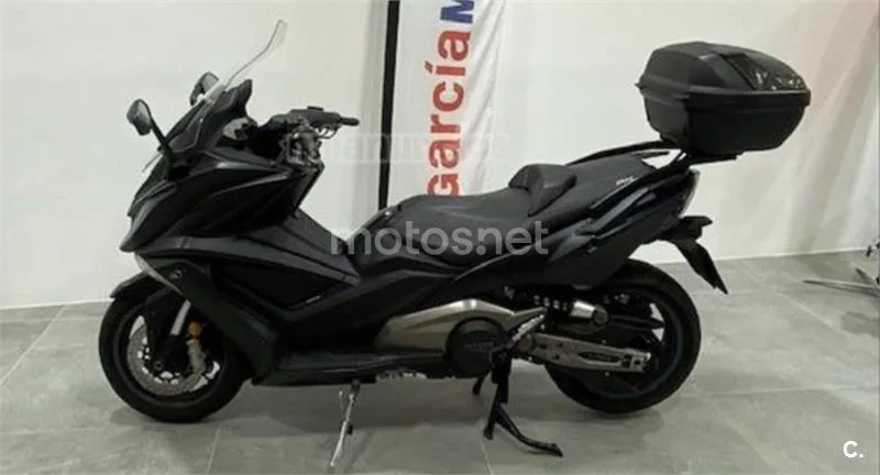 Kymco AK 550 - Vista 9