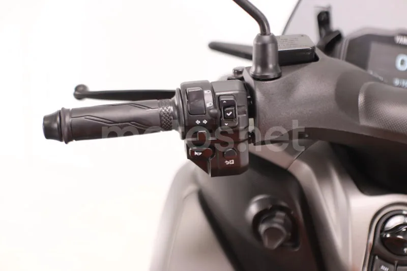 Yamaha Tricity 125 - Vista 8