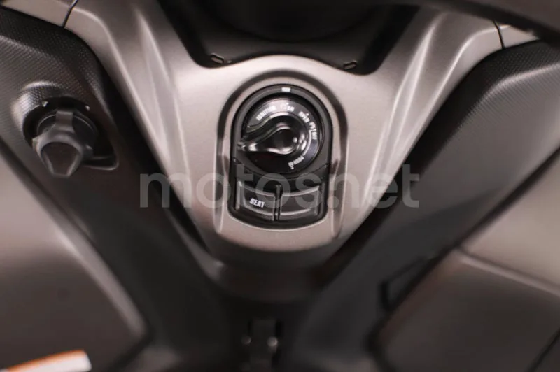 Yamaha Tricity 125 - Vista 9