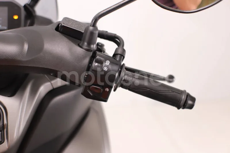 Yamaha Tricity 125 - Vista 10