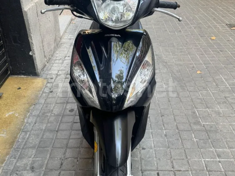 Honda Vision 50 1600 € 2012 Barcelona - 2