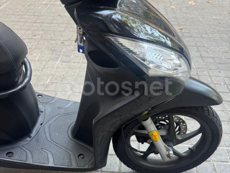 Honda Vision 50 - Vista 10