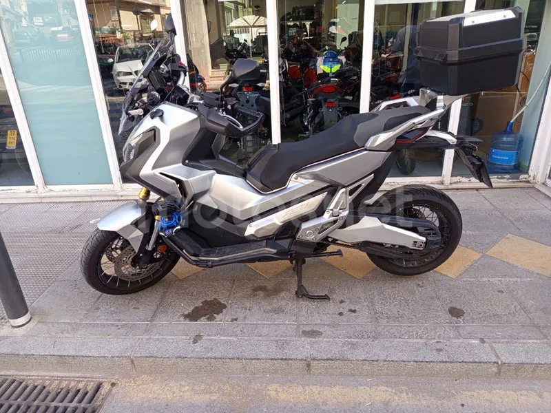 Honda X-ADV 7300 € 2017 Granada - 1
