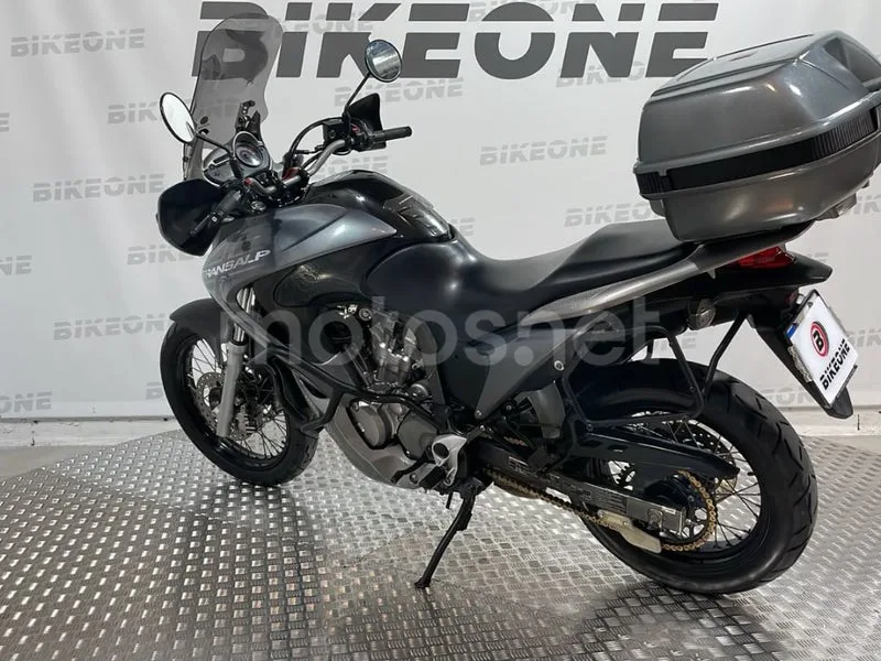 Honda XL700V Transalp - Vista 8