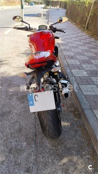 Ducati Monster 821 - Vista 11
