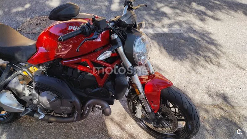 Ducati Monster 821 - Vista 5
