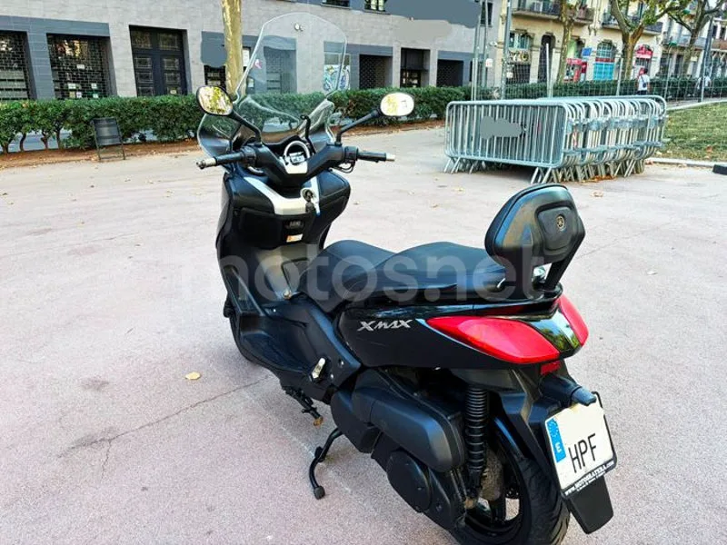 Yamaha XMAX 250 - Vista 5