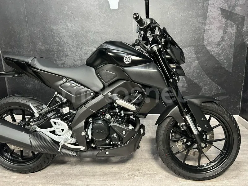 Yamaha MT-125 - Vista 10