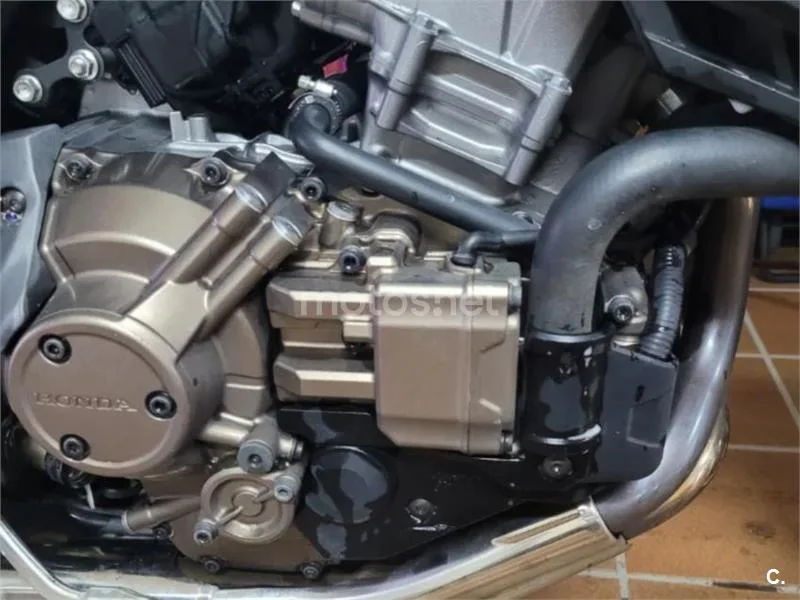 Honda CRF1000L Africa Twin - Vista 5