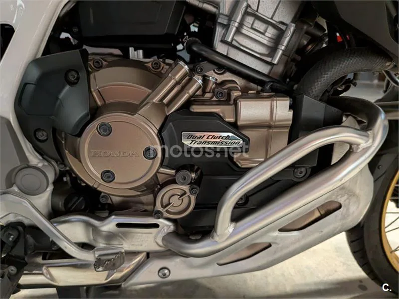 Honda CRF1100L Africa Twin - Vista 15