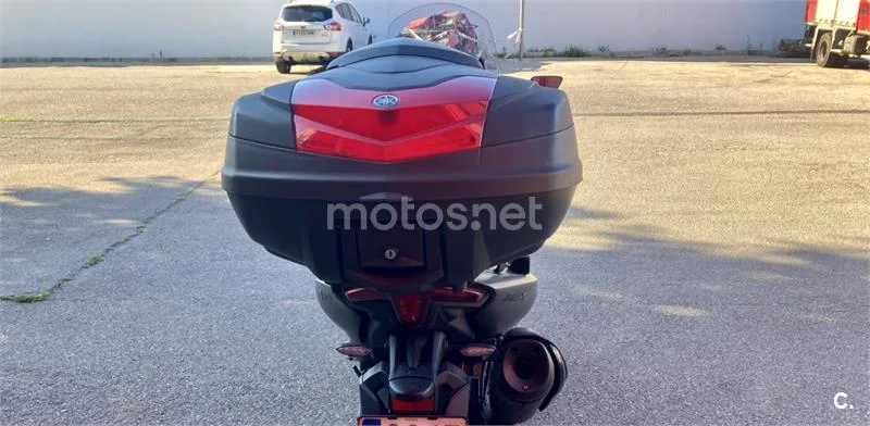 Yamaha TMAX 560 - Vista 6