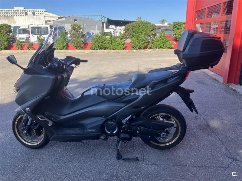 Yamaha TMAX 560 - Vista 7