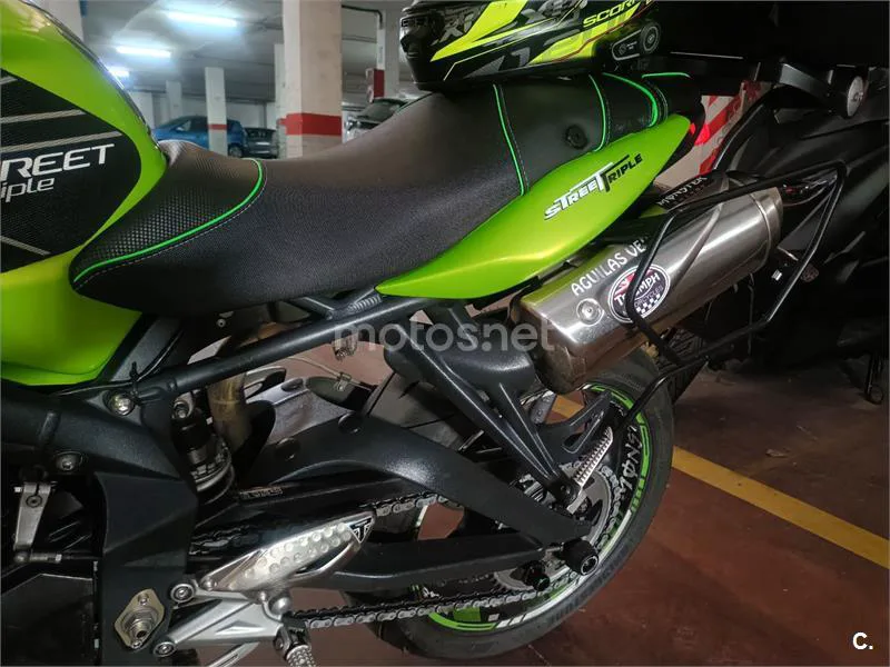 Triumph Street Triple R - Vista 15