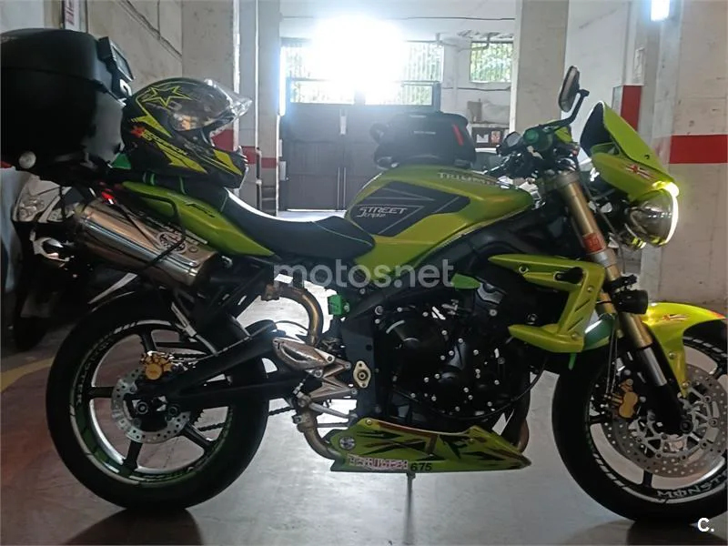 Triumph Street Triple R - Vista 8