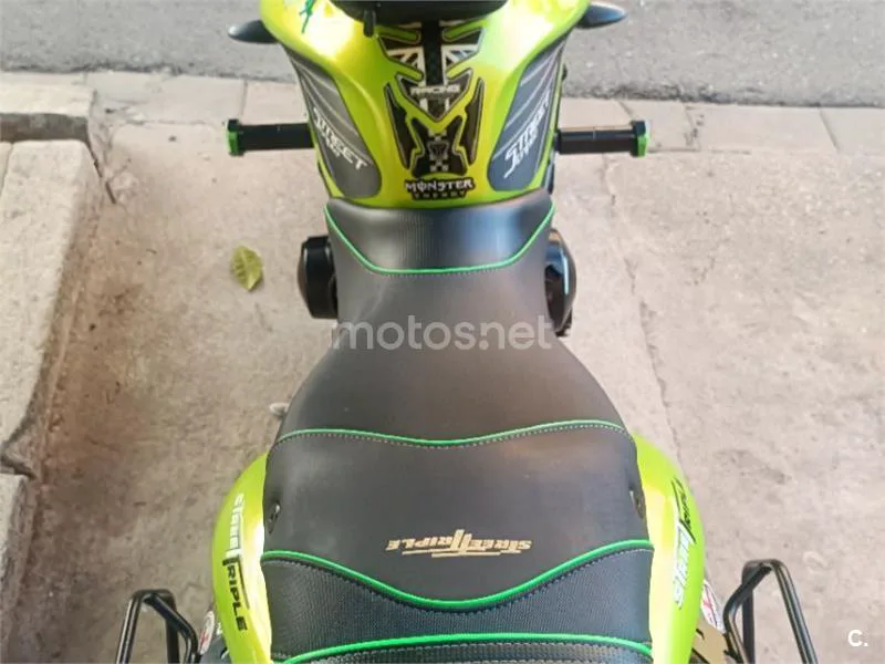 Triumph Street Triple R - Vista 9