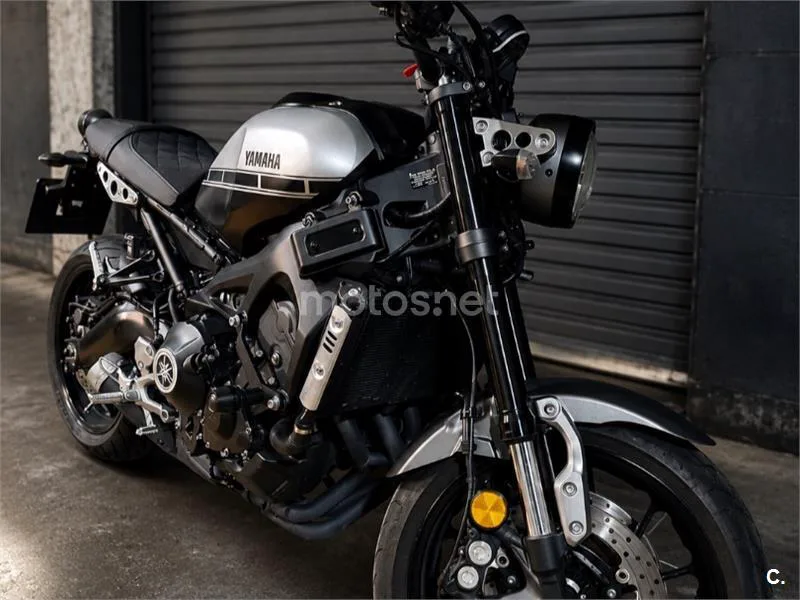 Yamaha XSR900 - Vista 6
