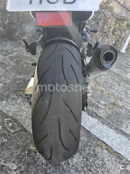 Kawasaki Z750R - Vista 6