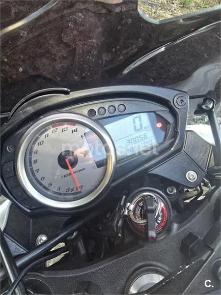 Kawasaki Z750R - Vista 7