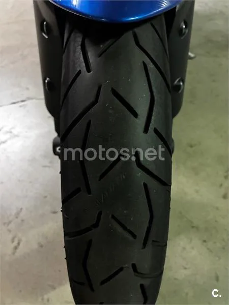 Triumph Tiger 800 - Vista 8