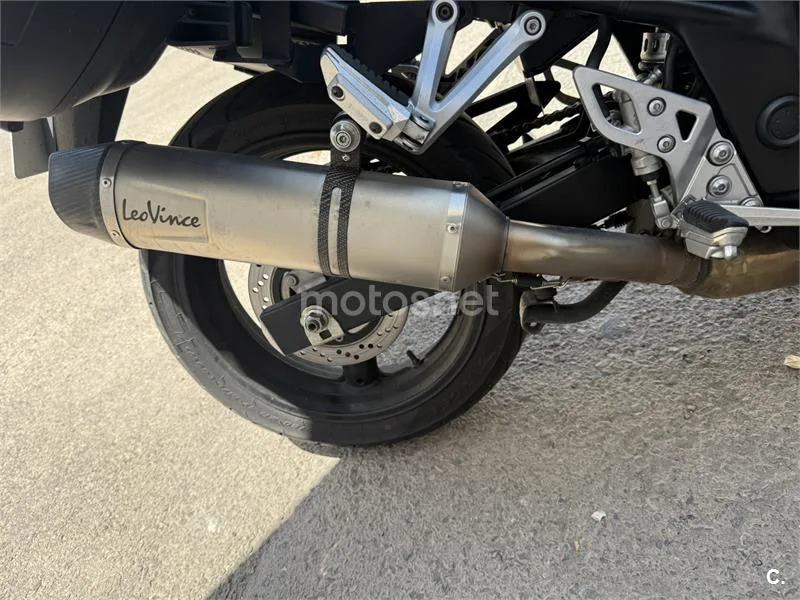 Suzuki Bandit 650S - Vista 10