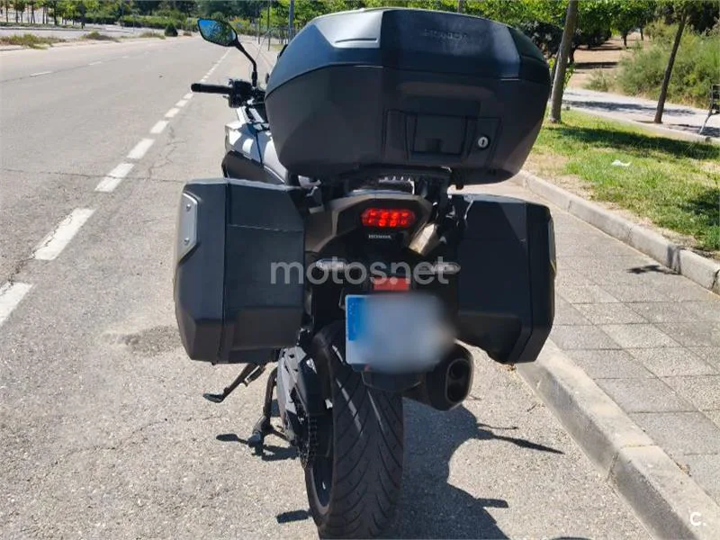 Honda NT1100 - Vista 4