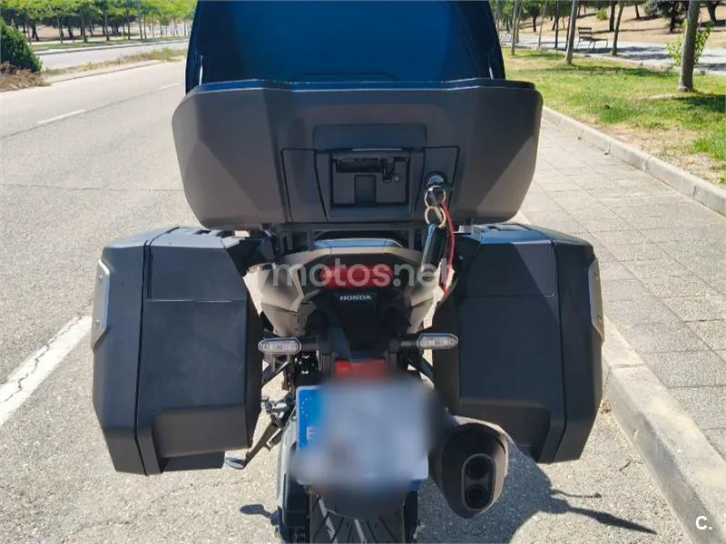 Honda NT1100 - Vista 8