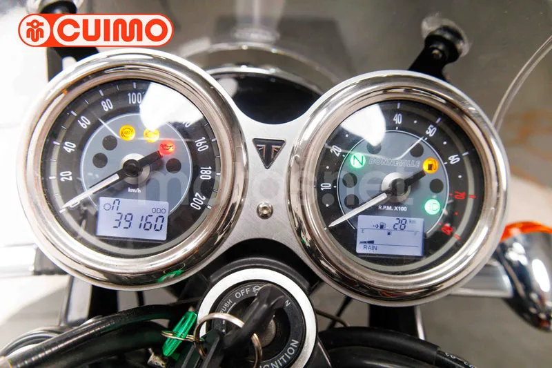 Triumph Bonneville T120 - Vista 23