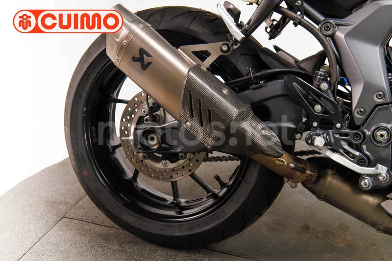 Yamaha YZF-R7 - Vista 16