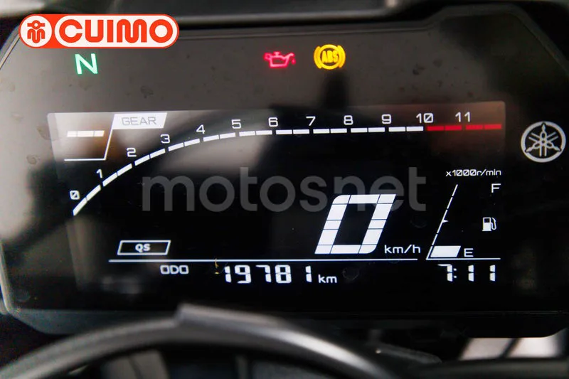 Yamaha YZF-R7 - Vista 27