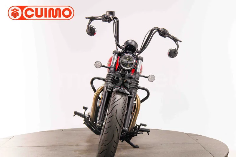 Triumph Bonneville Bobber - Vista 10