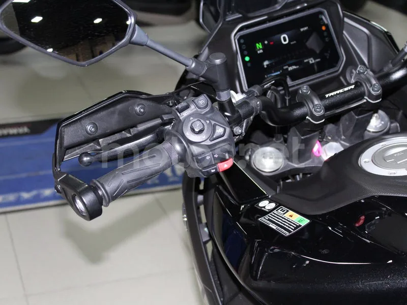 Yamaha Tracer 7 - Vista 7