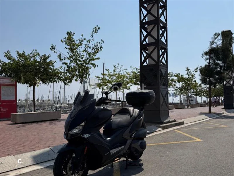 Kymco Xciting S 400 - Vista 3
