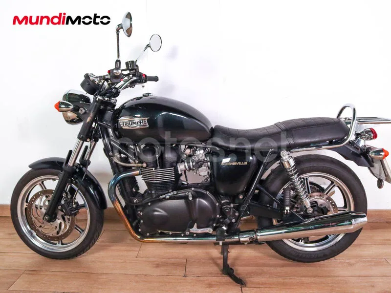 Triumph Bonneville T100 - Vista 6