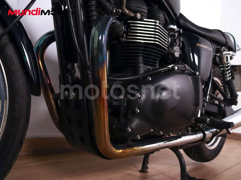 Triumph Bonneville T100 - Vista 10