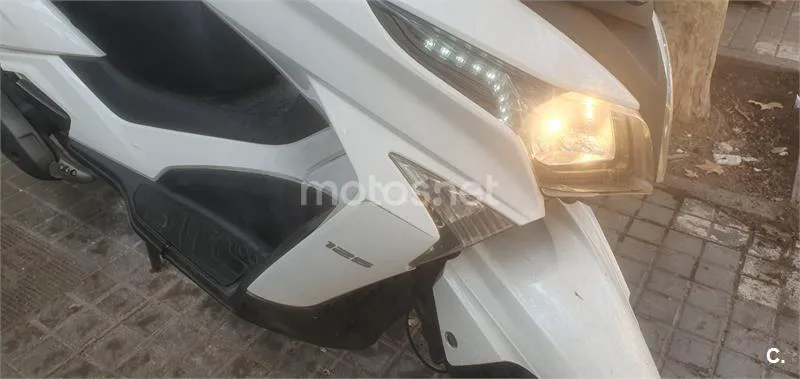 Kymco Grand Dink 125 - Vista 5