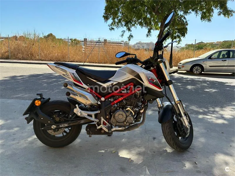 Benelli BN 125 - Vista 7
