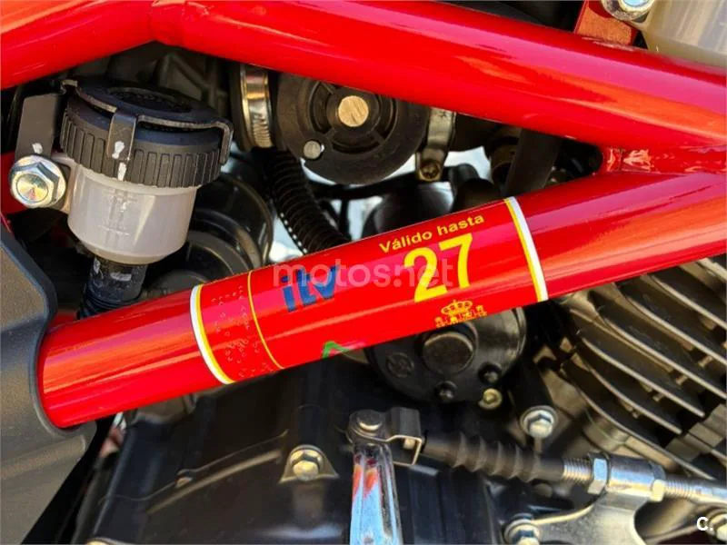 Benelli BN 125 - Vista 8